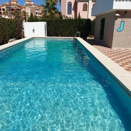 איסלה קנלה Oh! Cinnamon Beach Guest House מראה חיצוני תמונה