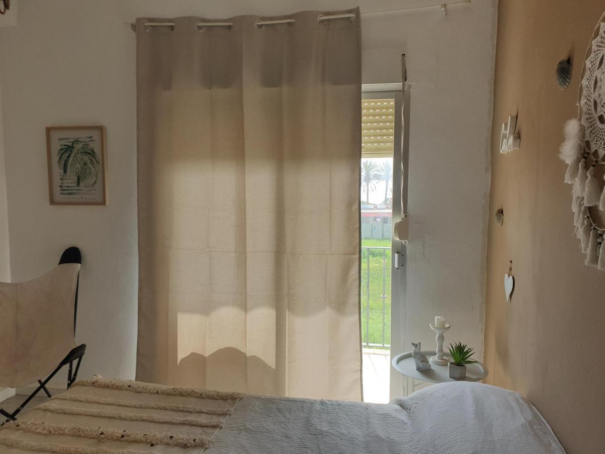 איסלה קנלה Oh! Cinnamon Beach Guest House מראה חיצוני תמונה