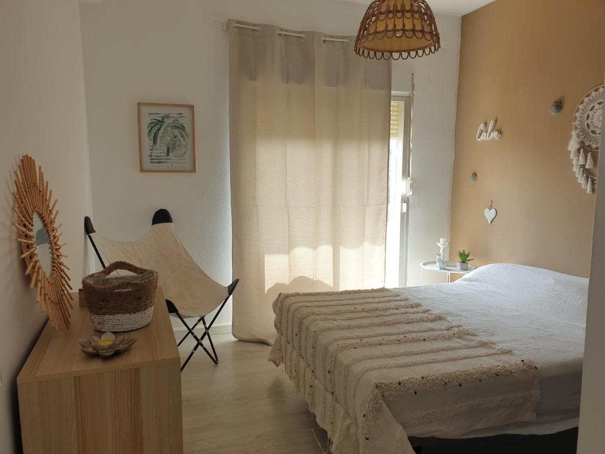 איסלה קנלה Oh! Cinnamon Beach Guest House מראה חיצוני תמונה