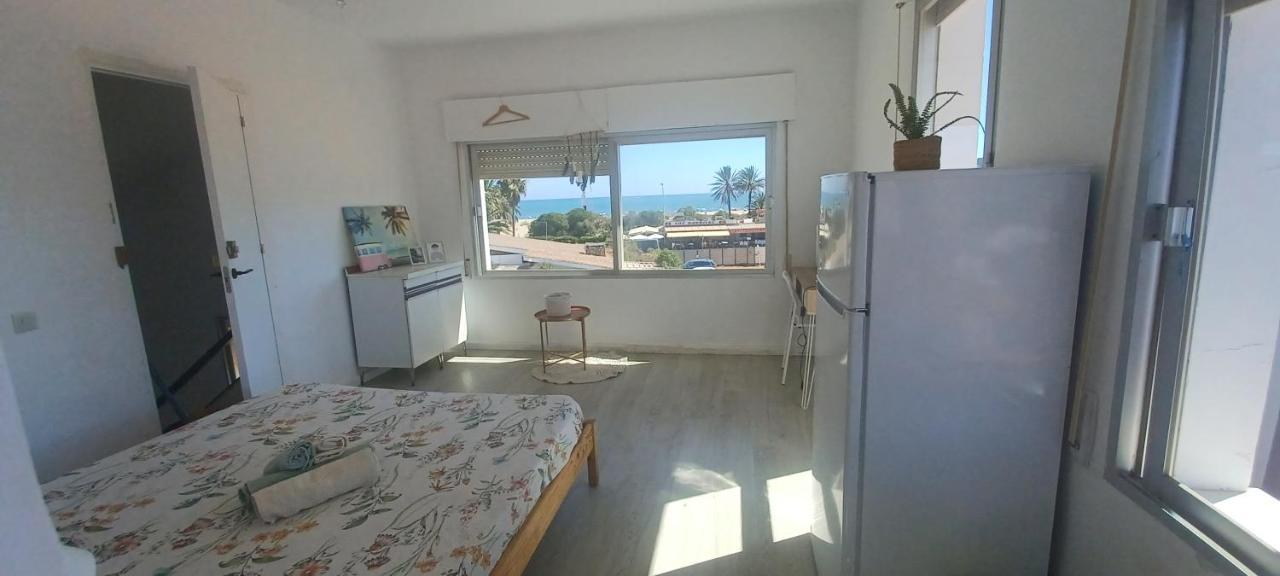 איסלה קנלה Oh! Cinnamon Beach Guest House מראה חיצוני תמונה
