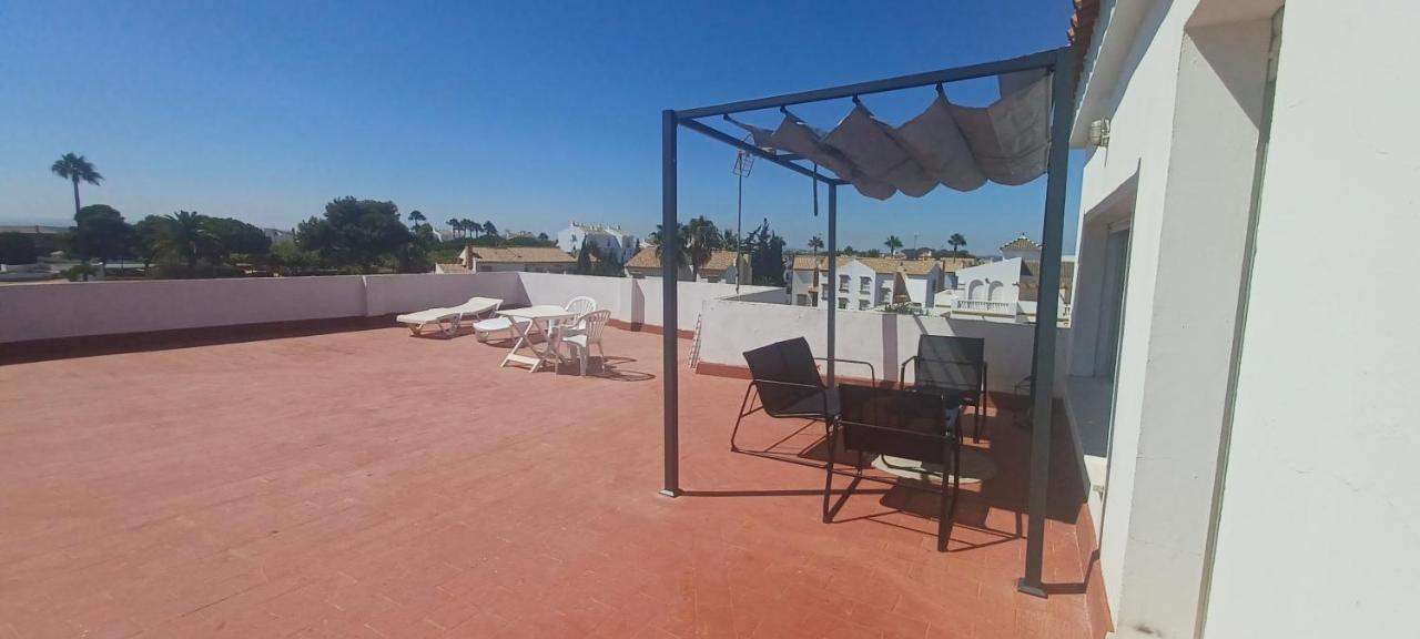איסלה קנלה Oh! Cinnamon Beach Guest House מראה חיצוני תמונה