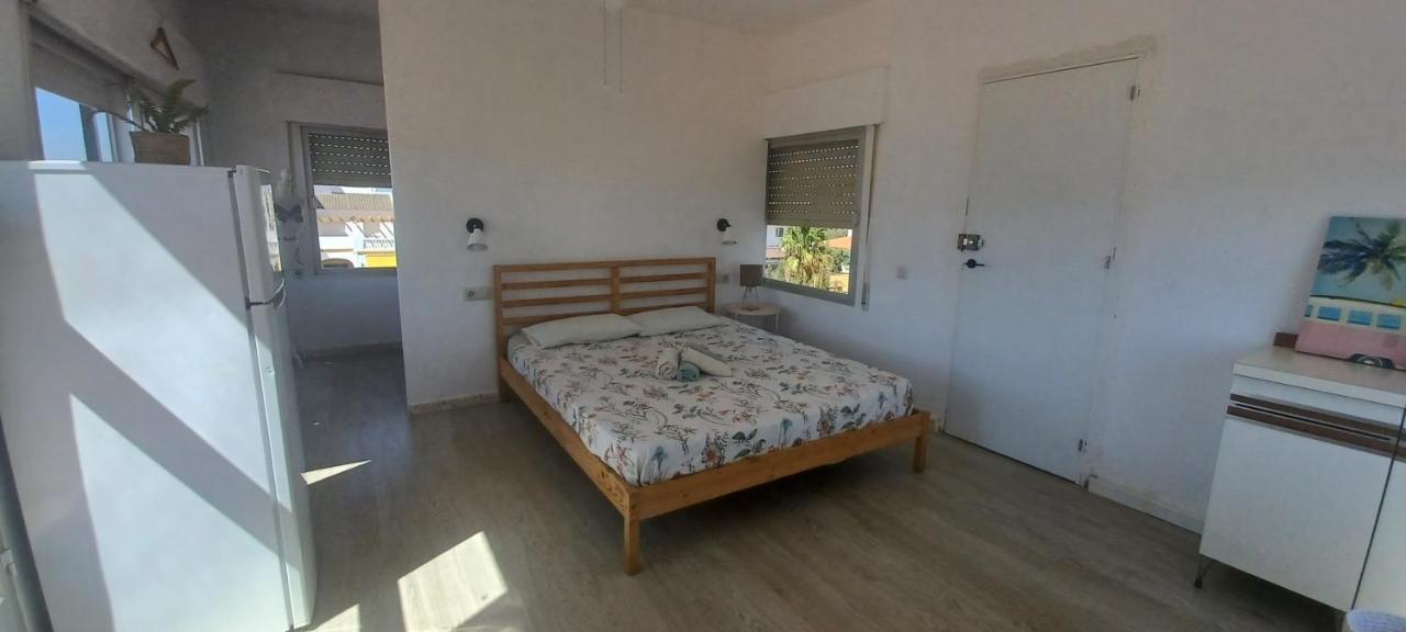 איסלה קנלה Oh! Cinnamon Beach Guest House מראה חיצוני תמונה